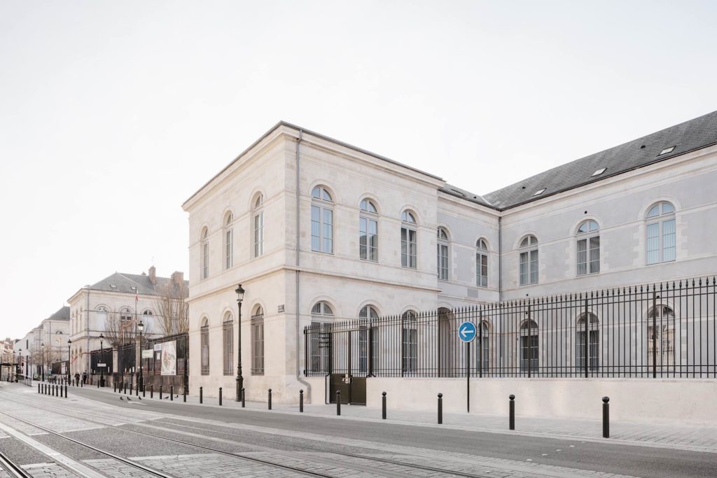 Maison de santé Porte Madeleine à Orléans – ancien Hôtel Dieu restructuré – Oglo architectes